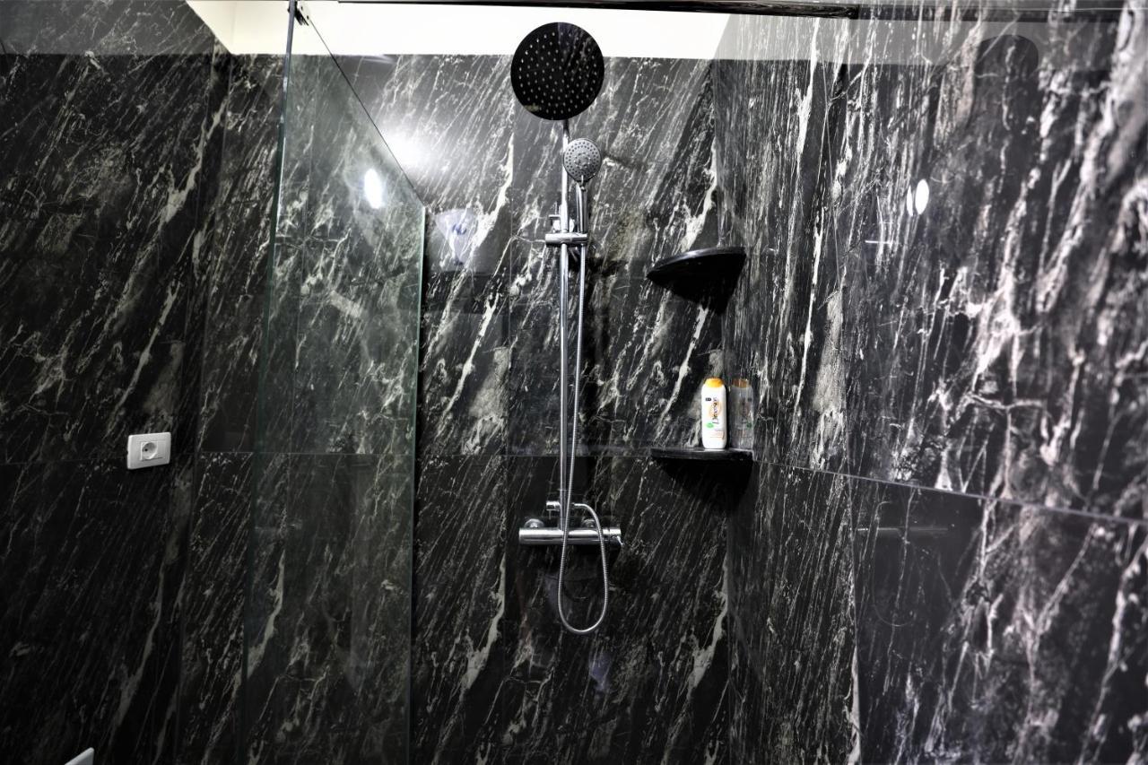 Stylish 1-Bedroom In Tirana #2 Ngoại thất bức ảnh