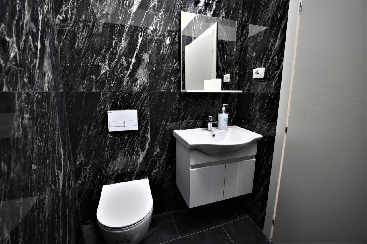 Stylish 1-Bedroom In Tirana #2 Ngoại thất bức ảnh